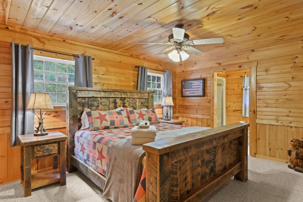 2 Separate Cabins Along A Peaceful Creek With Resort Amenities Ellijay Kültér fotó