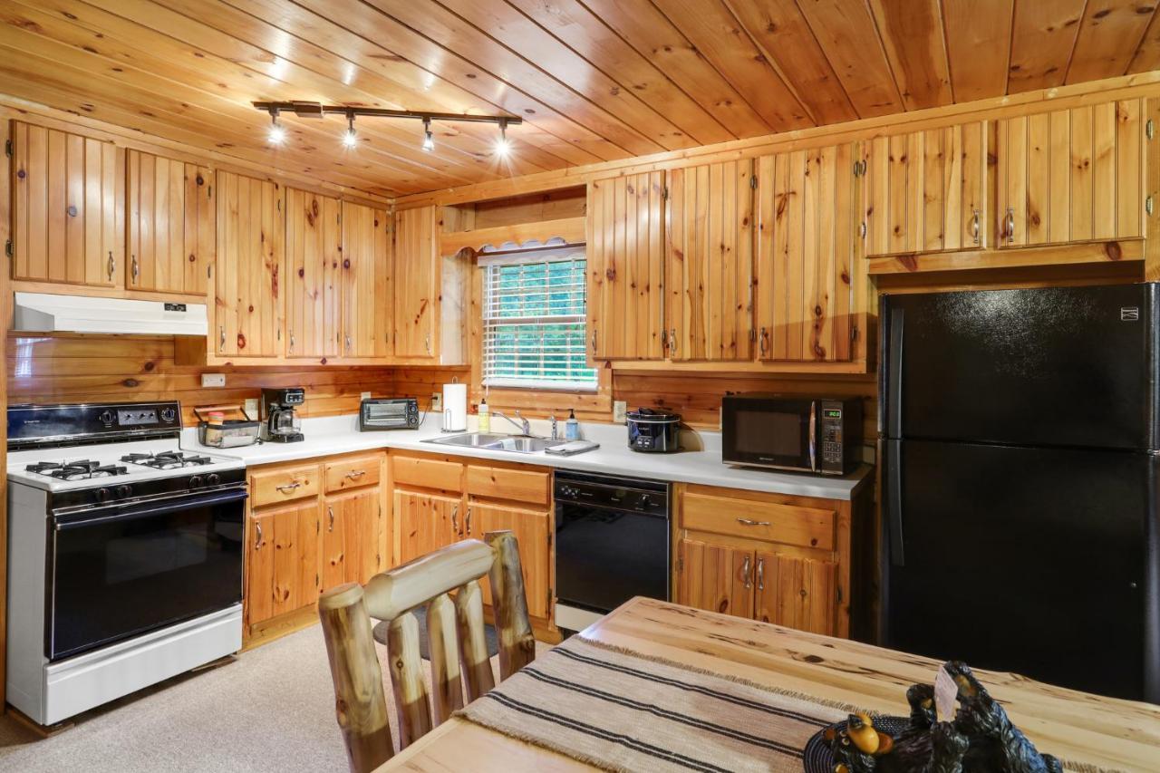 2 Separate Cabins Along A Peaceful Creek With Resort Amenities Ellijay Kültér fotó