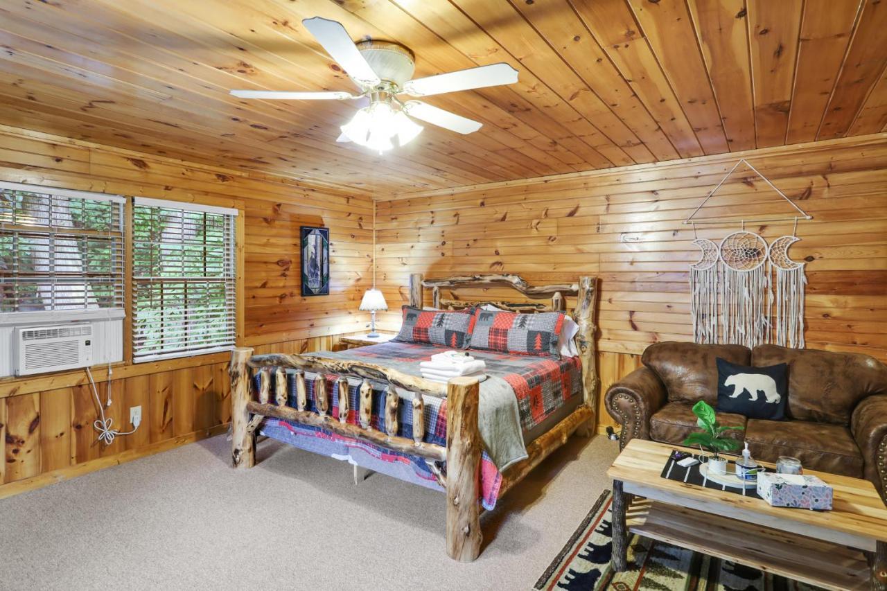 2 Separate Cabins Along A Peaceful Creek With Resort Amenities Ellijay Kültér fotó